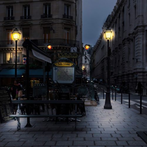 Métro quatre septembre