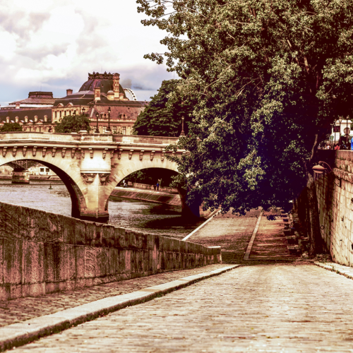 Le Pont neuf et le Louvre